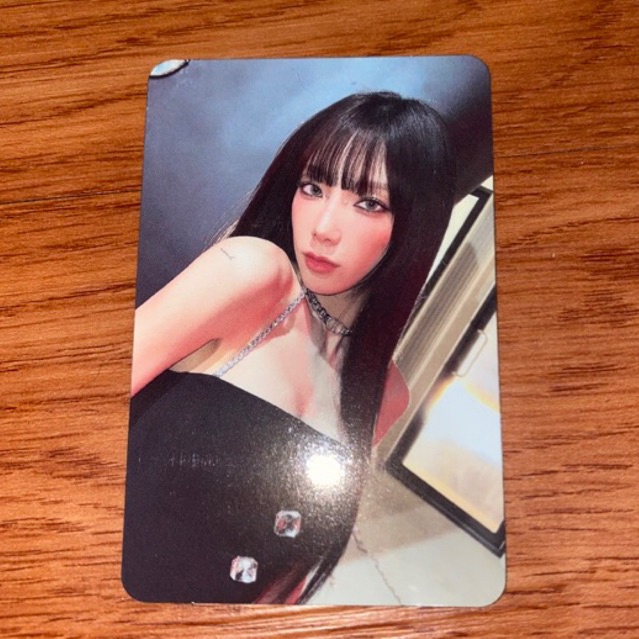 pc photocard only got the beat girls on top stamp on it beat ver taeyeon