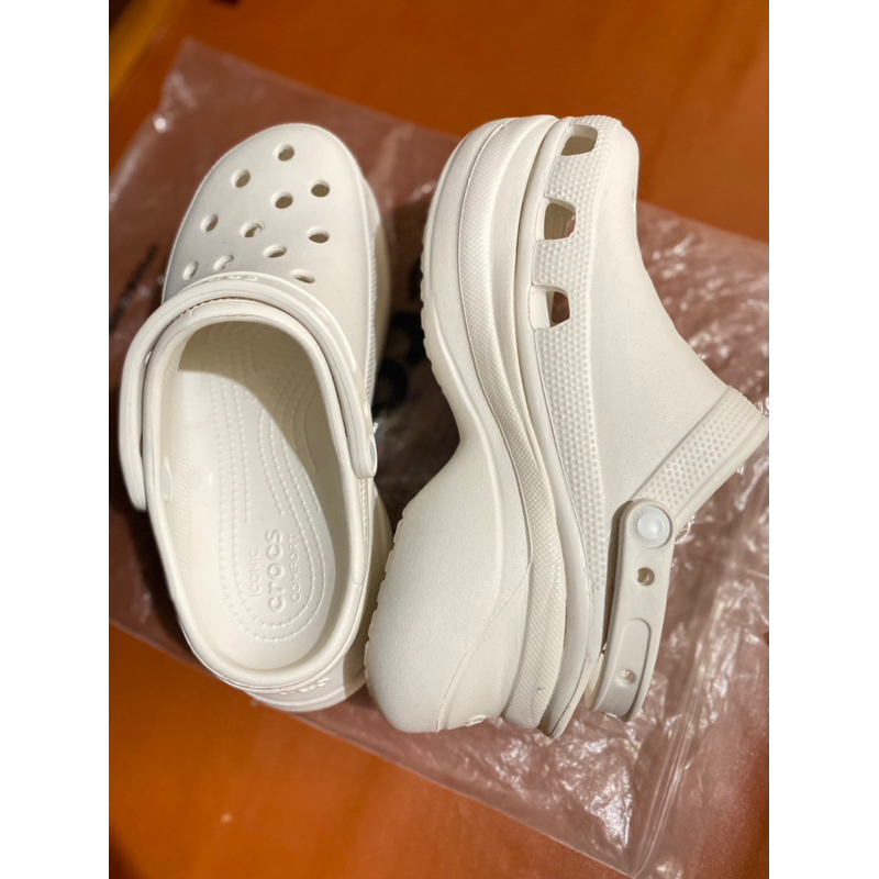 [PRELOVED BACA DESKRIPSI] Sandal Crocs Wanita Classic Bae Clog White