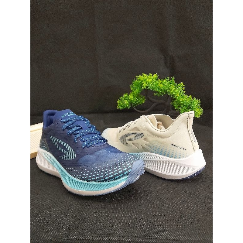 SEPATU RUNNING 910 NINETEN HAZE 1.5