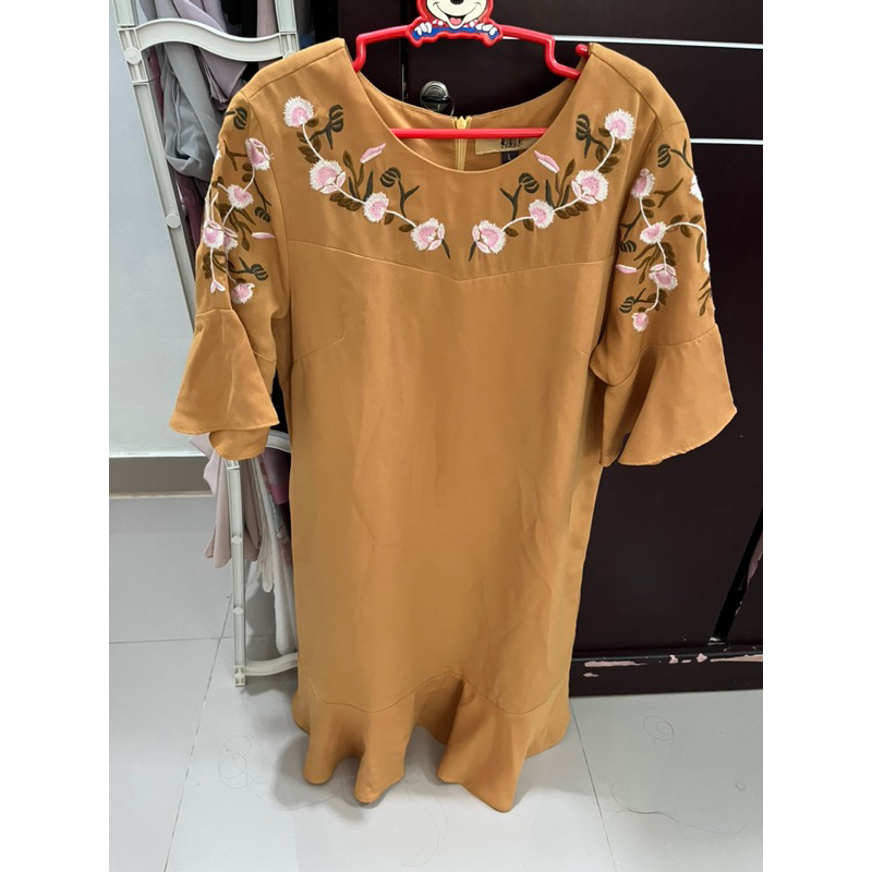 Midi Dress BLF Embroidery Preloved