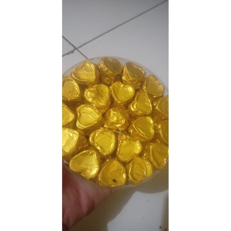 

COKLAT ISI KACANG MEDE 250GR