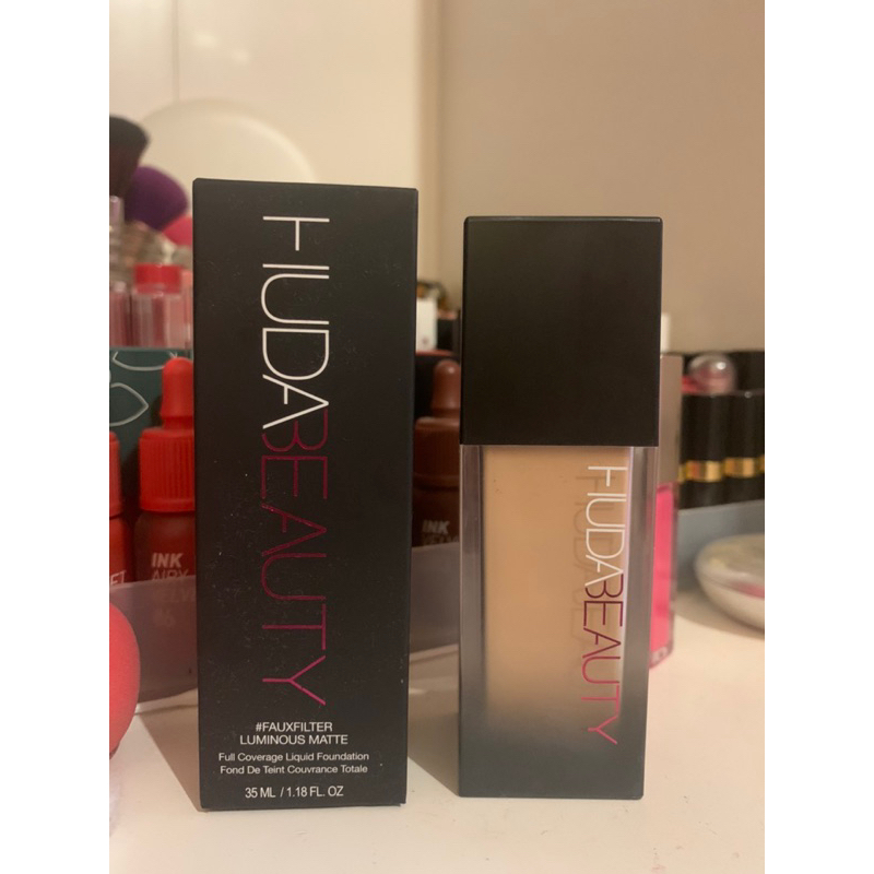 huda beauty faux filter luminous matte foundation