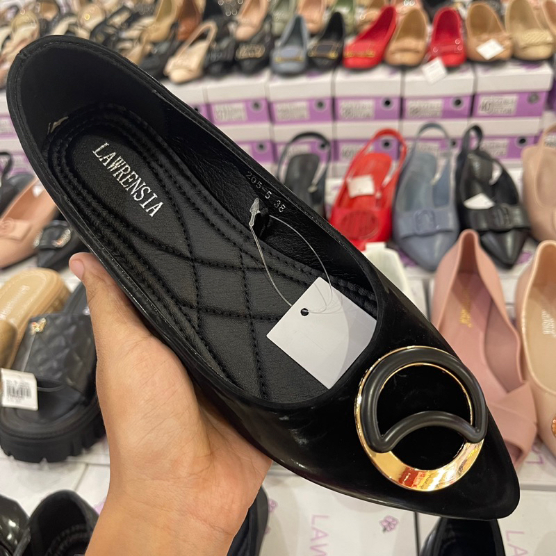 FLATSHOES EMPUK DAN RINGAN BY LAWRENSIA BRAND MATAHARI
