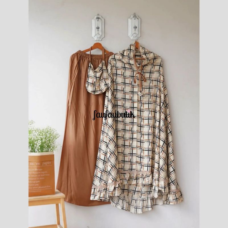 Mukena Rayon FaufauHijab Rimpel Square Caramel