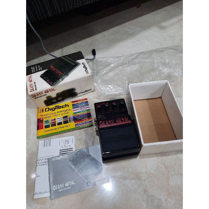 efek gitar stompbox DIGITECH DEATH METAL bekas seperti baru