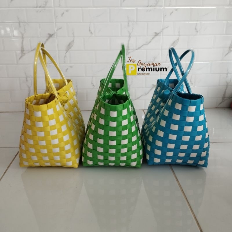 (R11 Polka) 17x17x23 cm Tas Hampers/ Tas Souvenir/ Tas Parcel/Tas anyaman premium situbondo