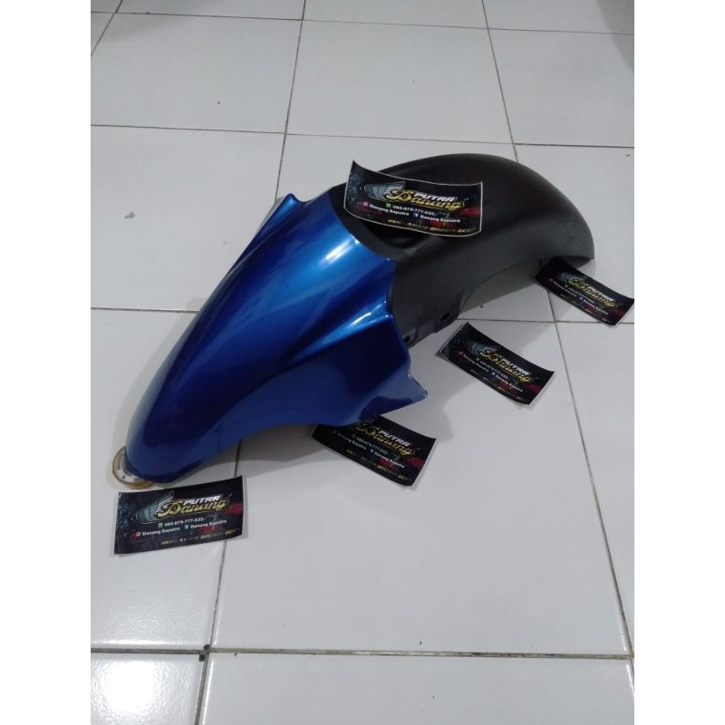 Spakbor Depan CS1 Slebor Depan CS1 Merk ABS Bahan Teball Warna Biru