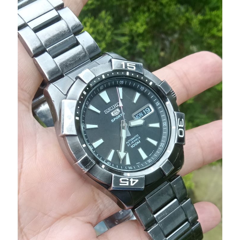 Seiko Sports cal 7s36-04B0 Full Black Second