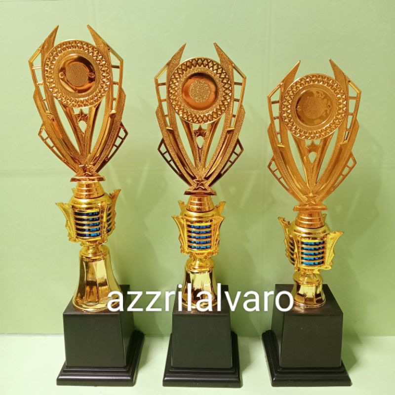 Piala 045 + FG 12uc Tinggi 41cm