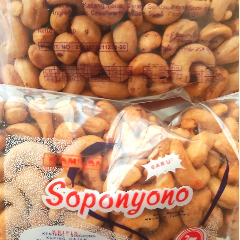 

Kacang Mente/Mede Super Soponyono