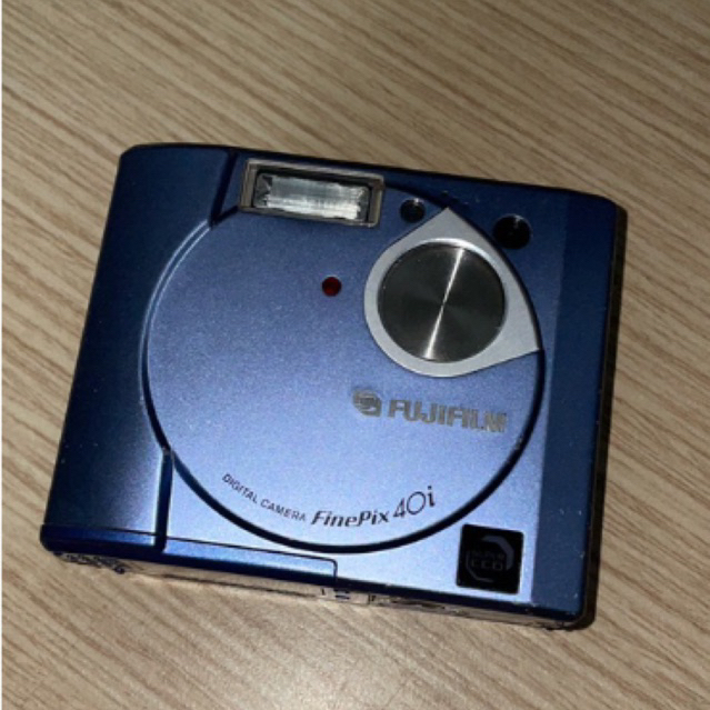 Fujifilm Finepix 40i digicam kamera digital pocket camera