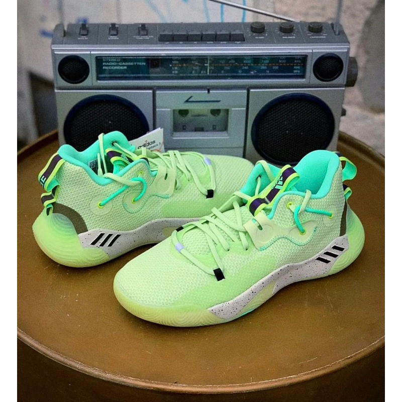 SEPATU BASKET ADIDAS HARDEN STEPBACK 3 VOLT BNIB ORIGINAL