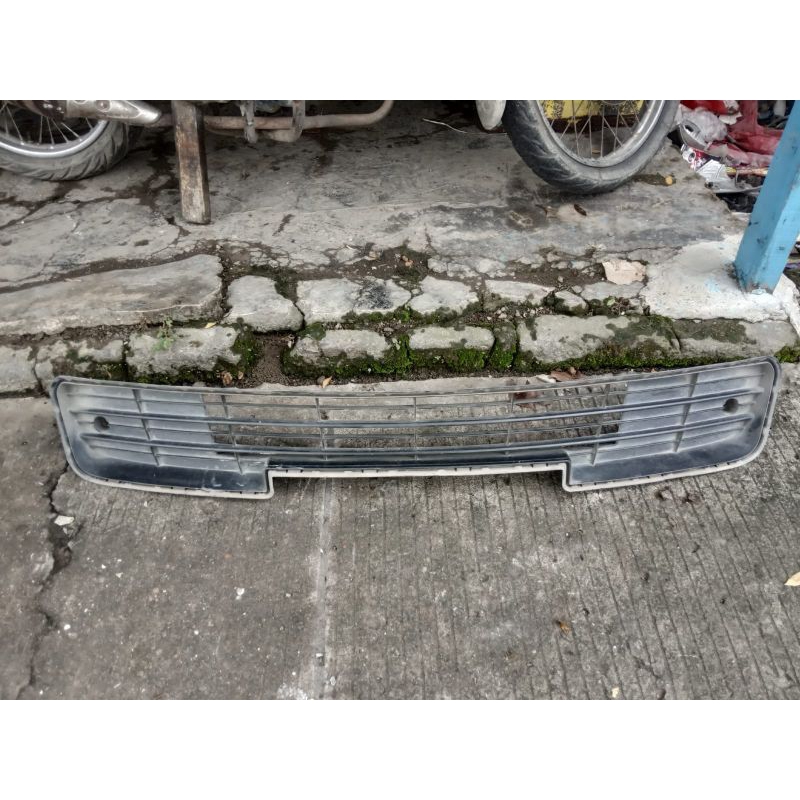 Ram Bemper depan Dsihatsu Avanza Xenia 2013