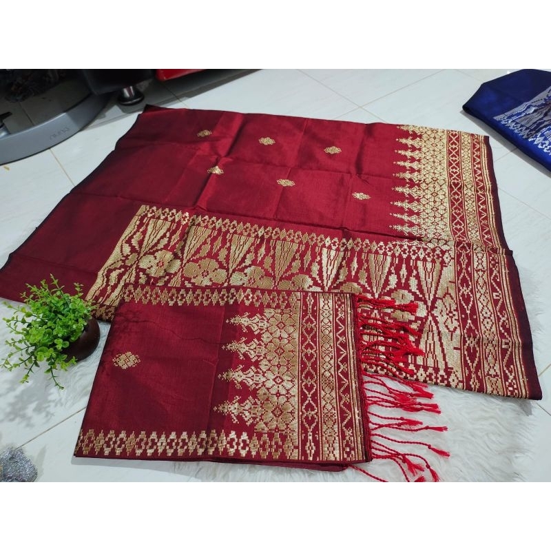 Songket silungkang, Songket Padang warna marun