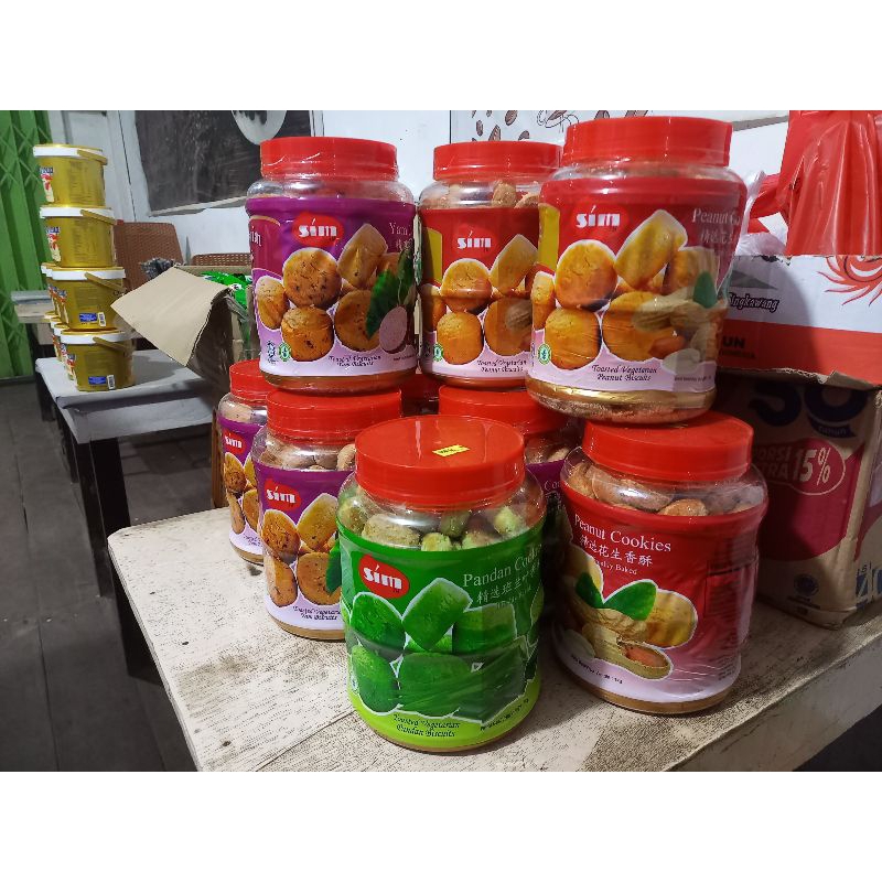 

Cookies Kacang / Kukis kacang / Sim Peanut / Talas Original Keju Coklat Pandan