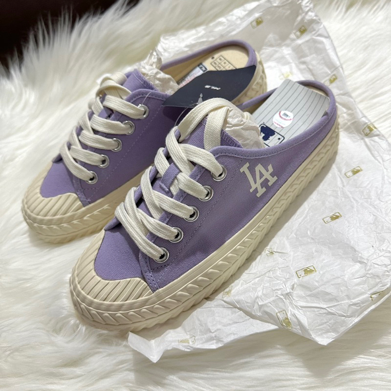 MLB PLAYBALL ORIGIN MULE SHOES (LILAC / PURPLE)
