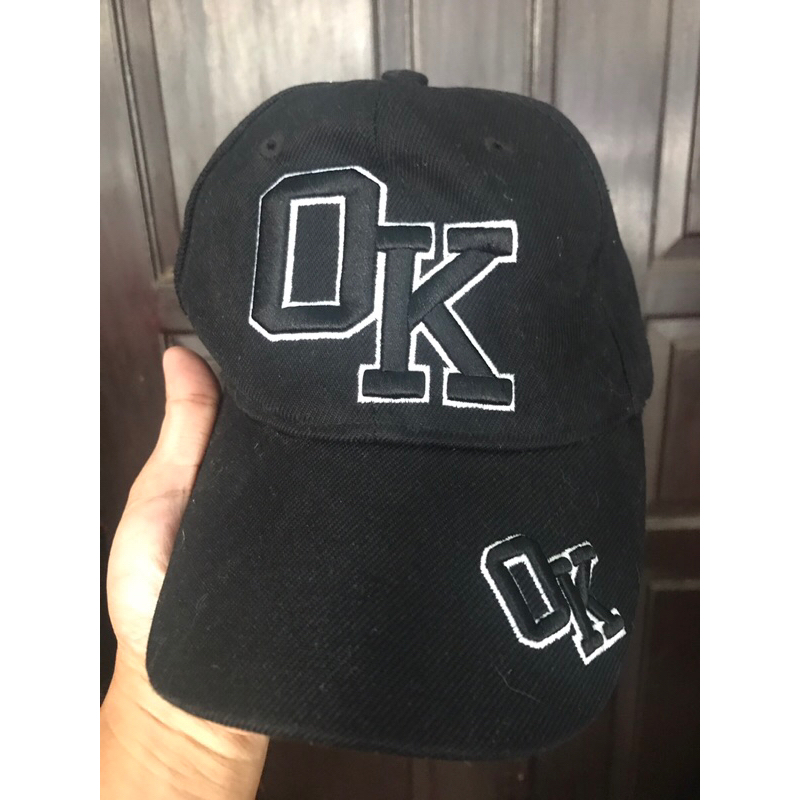 topi “OK BIG LOGO”