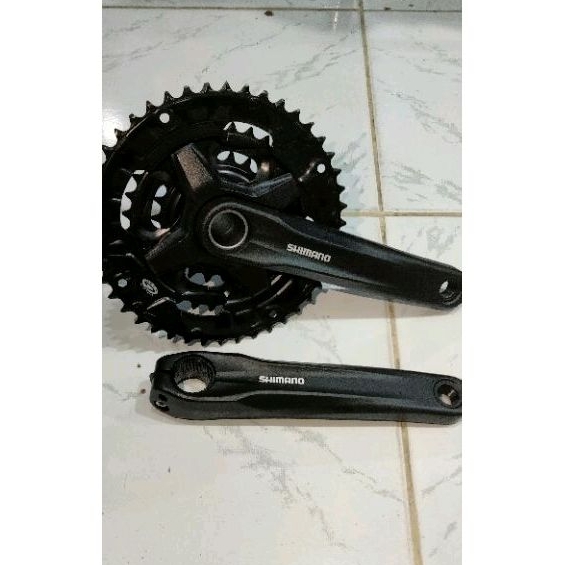 Crankset Shimano MTB 3 Susun 40 30 22T Hollowtech 2 Tripel Chainring