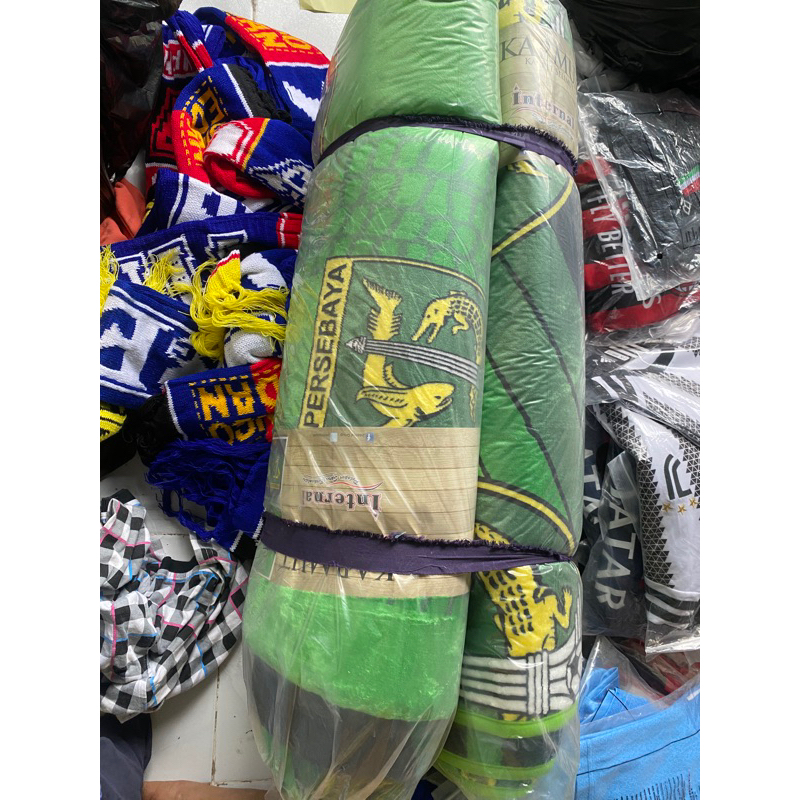 KARPET KARMUT MOTIF PERSEBAYA BONEK MERK INTERNAL