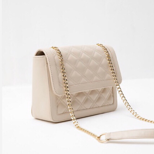 Tas Quilted Berrybenka Original Beige | Tas Selempang Quilted Wanita Ready Stock by apasaajaadaid