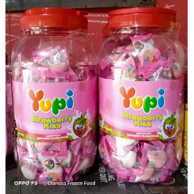 

Yupi Strawberry Kiss Toples 300gr