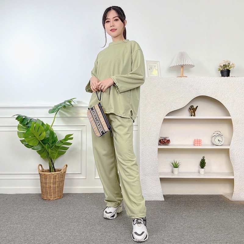 Zoora April Knit One Set