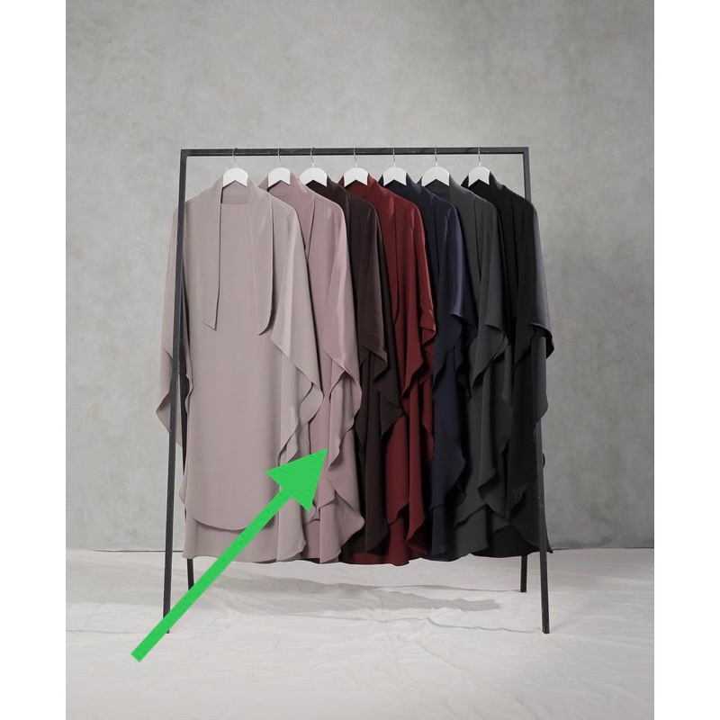 BARKHA // FK MID OUVAL - NWT