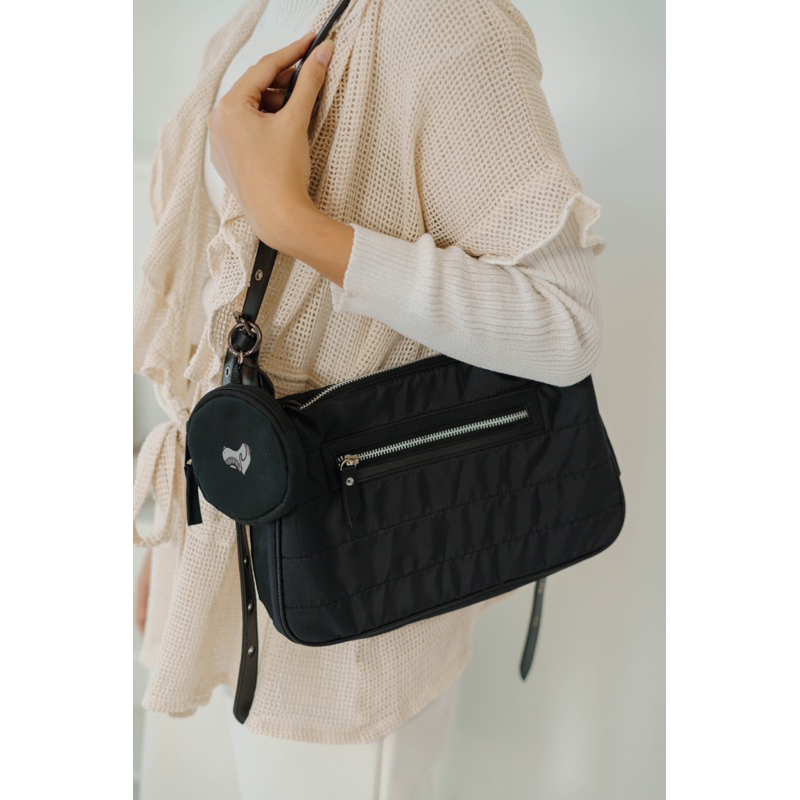 MINI HOBO SLINGBAG WATERPROOF  ANTI AIR