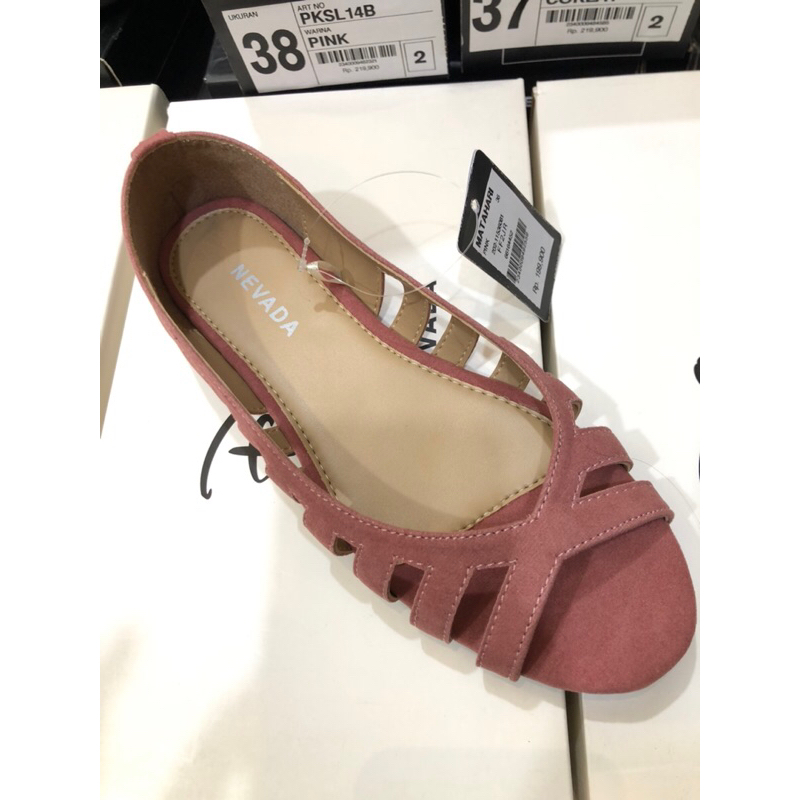 SANDAL SEPATU WANITA  NEVADA NEW