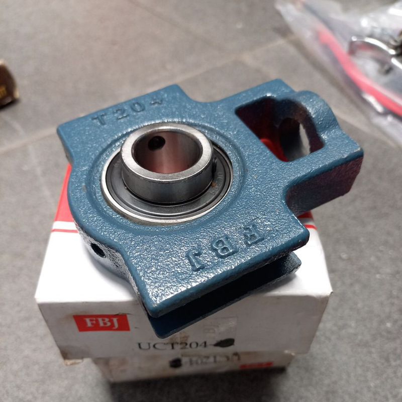 Bearing UCT204