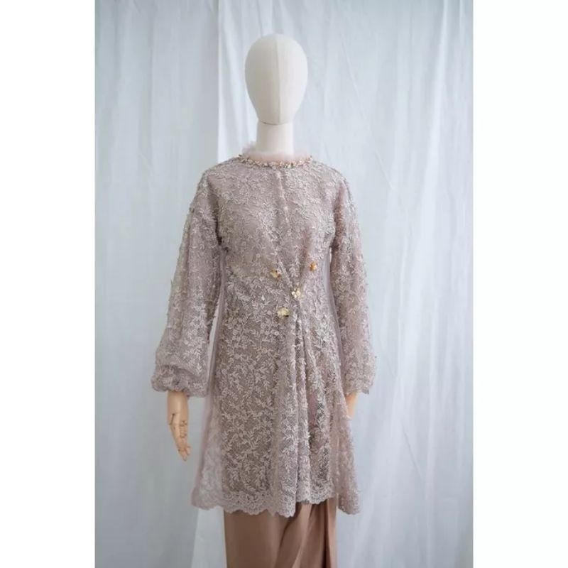 SEWA KEBAYA JALEELA KALINA MOCCA WISUDA GRADUATION LAMARAN