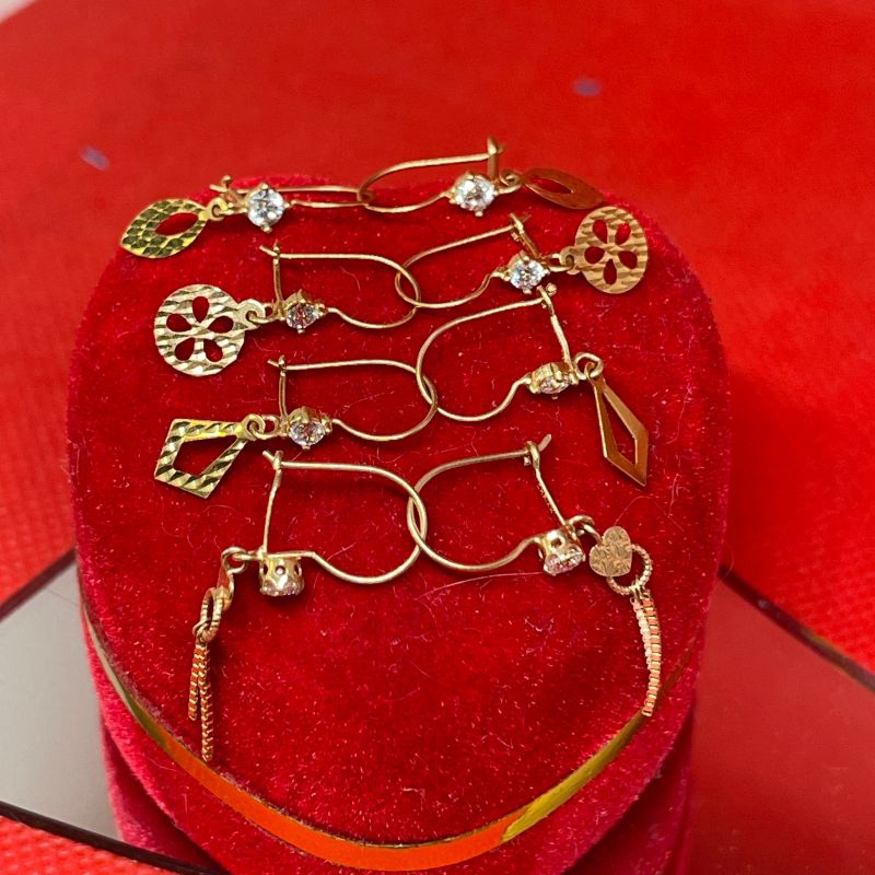 Anting Gantung Jepit Emas 700/16K