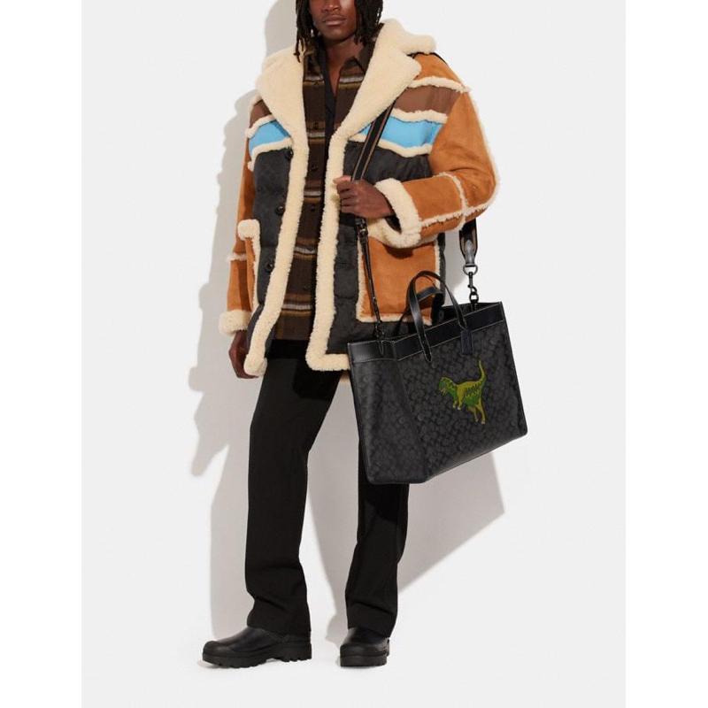 Coach Field Tote 40 In Signature Canvas (CF077)