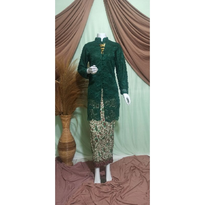kebaya kancing depan/kebaya busui