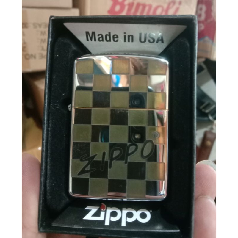 Zippo motif catur dua sisi, seri ARMOR