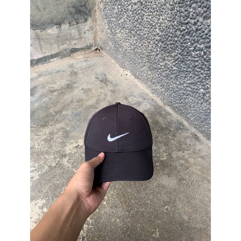 topi nike hitam original