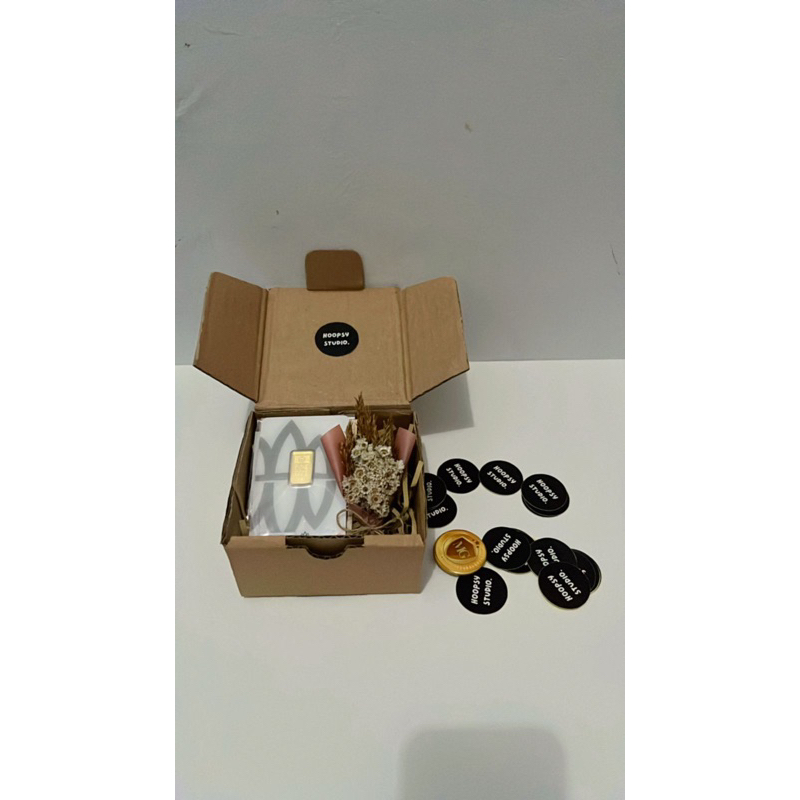 

Link Custom Mahar, Hampers, Kado