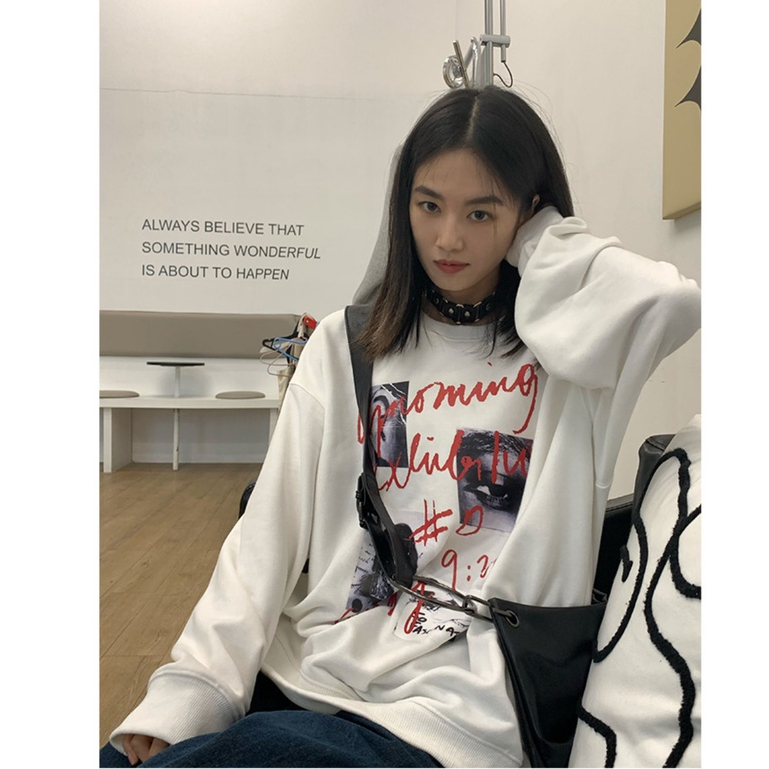 Sweatshirt Letter Graffiti Oversize Korean Style Baju Top Wanita Ootd Kekinian Couple Sweater