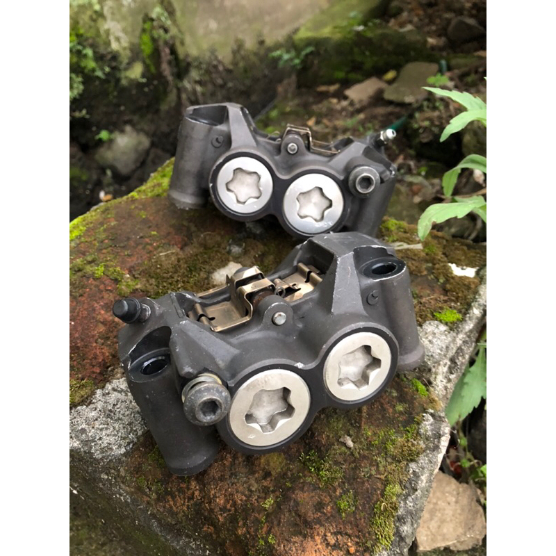 jual-kaliper-depan-sumitomo-yamaha-yzf-r1-r6-pitch-108-original-copotan