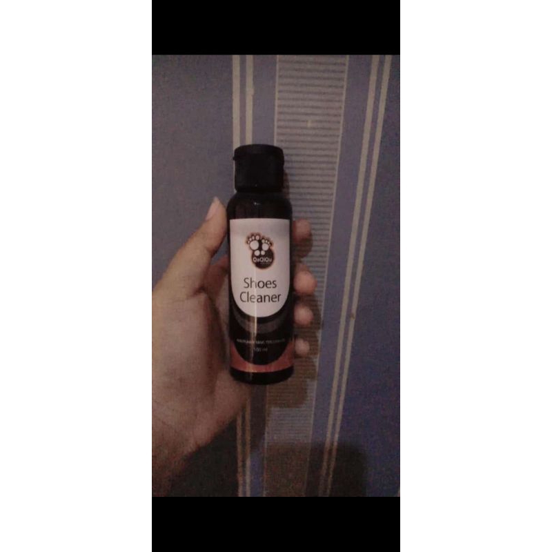 shoes cleaner