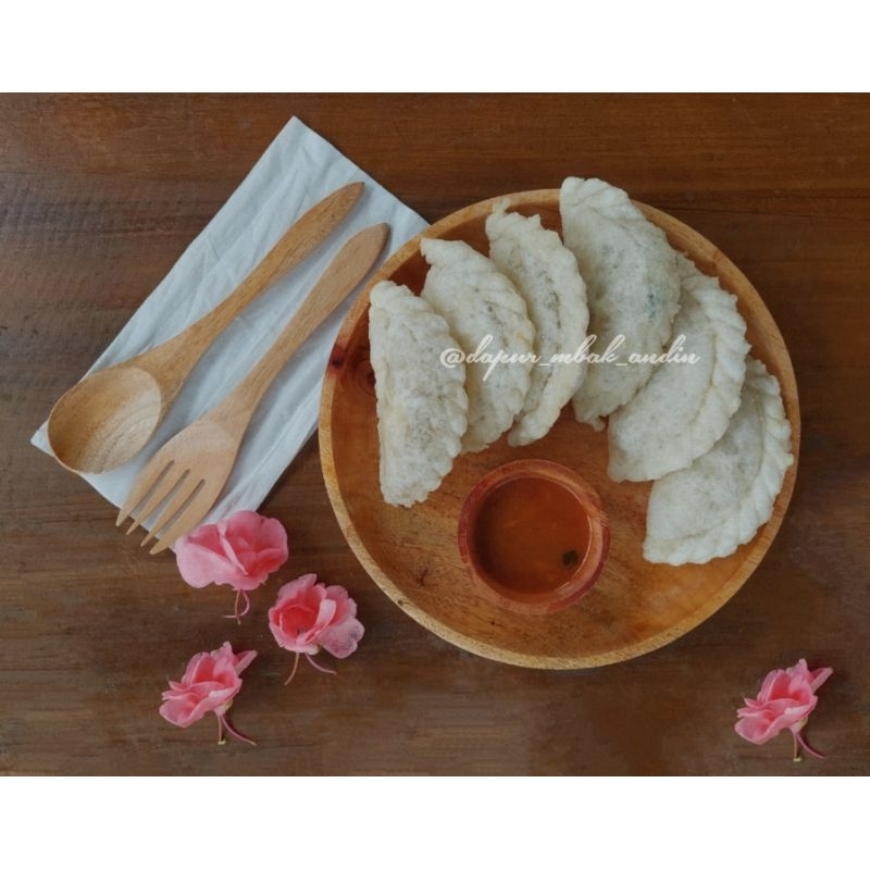 

Cireng Isi Ayam Suwir Uk besar Homemade