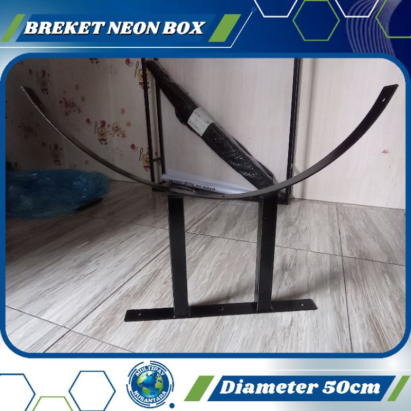 

BREKET NEON BOX BULAT DIAMETER 50CM