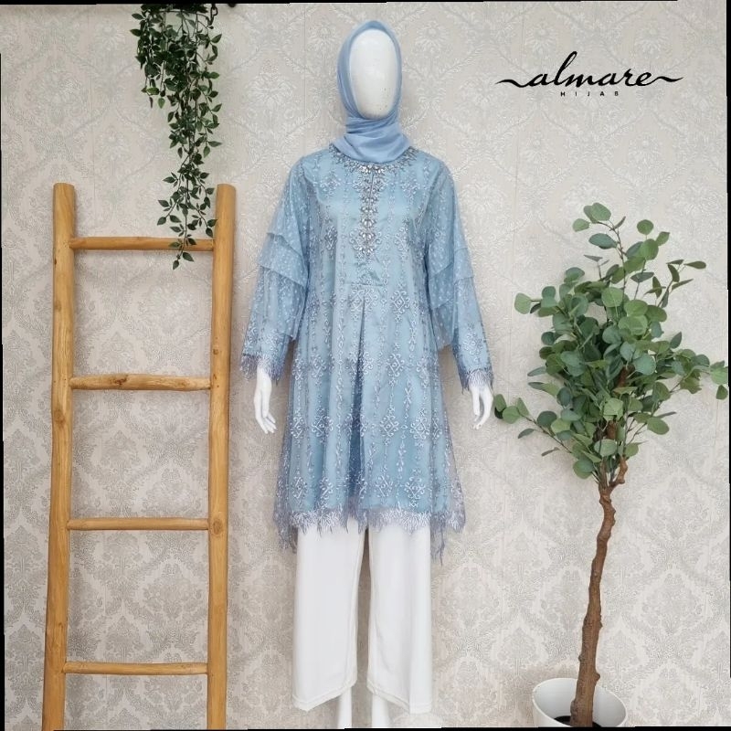 Kebaya dan Kulot