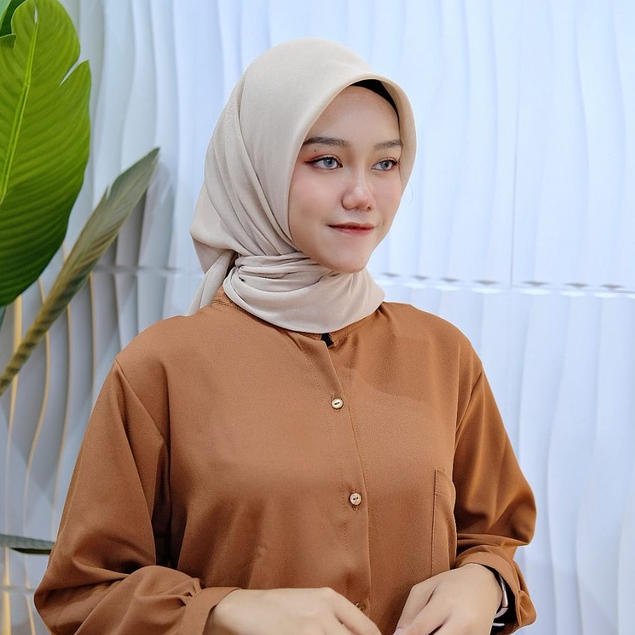 Voal Plain Basic Square HIjab Voal Segiempat Paris Premium Paris Premium Paris Amour Voal Paris Kerudung Segiempat Basic [Jahit Tepi] Segiempat Basic Voal Paris Premium Umama Scarf Jahit tepi Premium / Paris Premium Voal