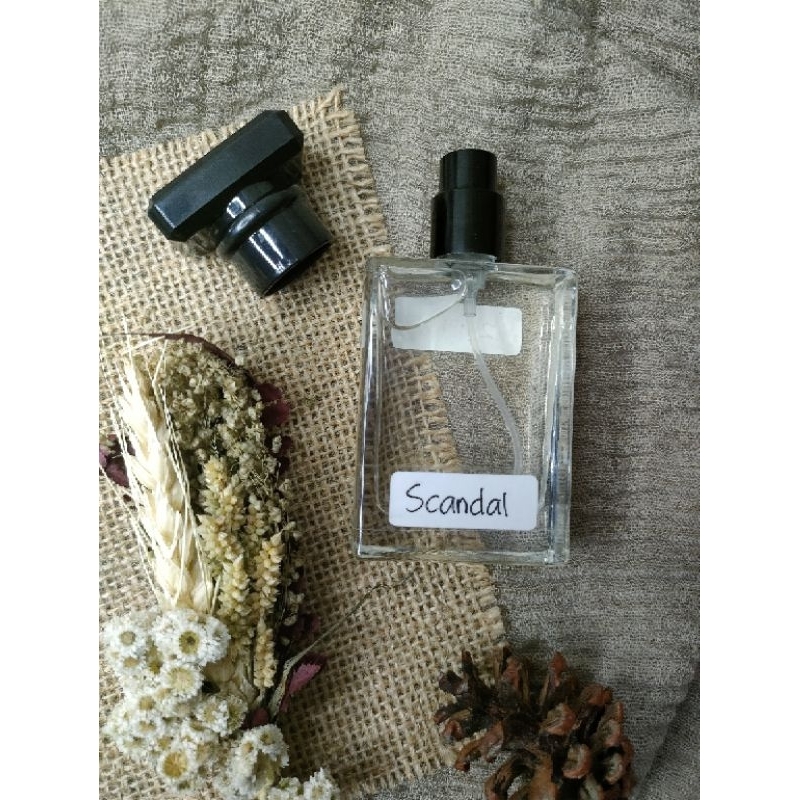 parfum bibit VS SCANDALOUS woman
