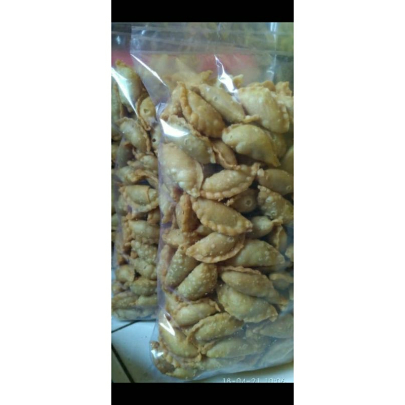 

PASTEL MINI ISI ABON || 500 GRAM PER PACK