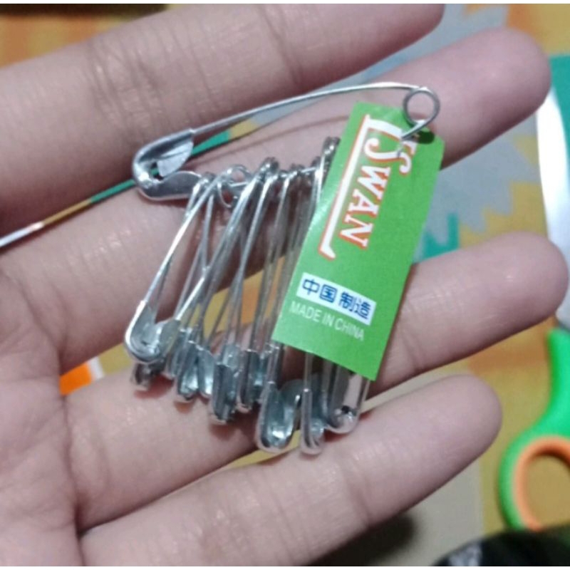 Peniti jilbab/Peniti hijab