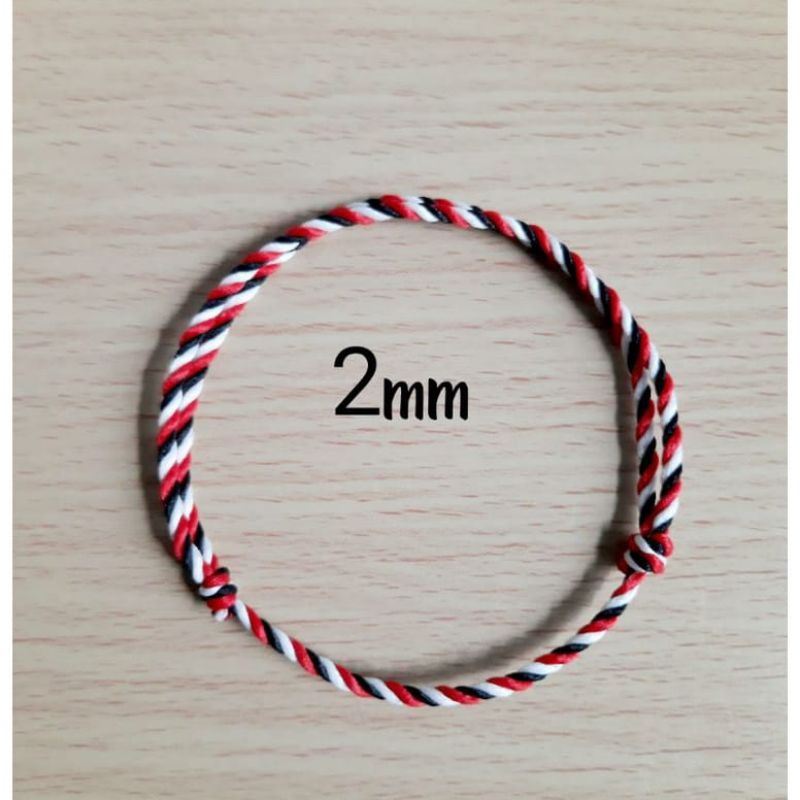 Tali Gelang TRIDATU Bali / Benang tridatu / tali perusik Polyester