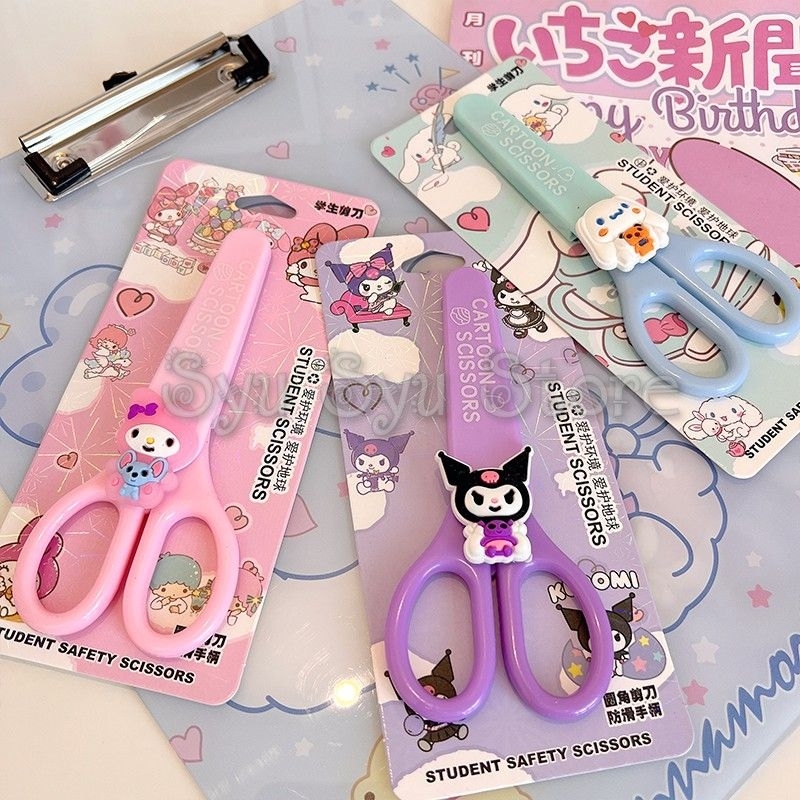 

Gunting Kertas dengan Tutup Kuromi My Melody Cinnamoroll