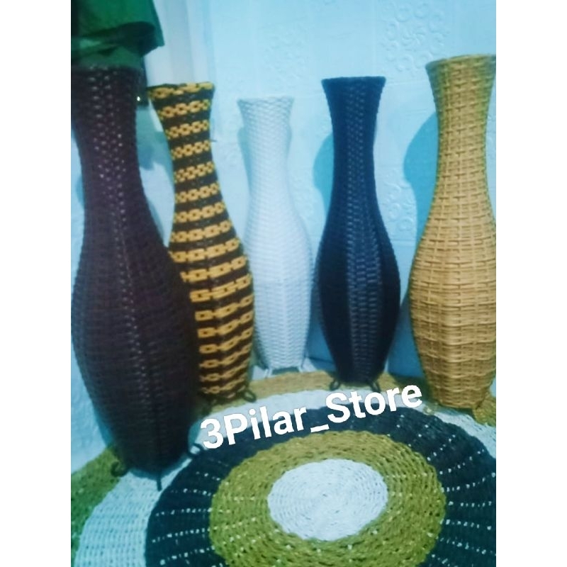 Vas Guci 70 CM Rotan Sintetis/Vas Pot Bunga Sudut